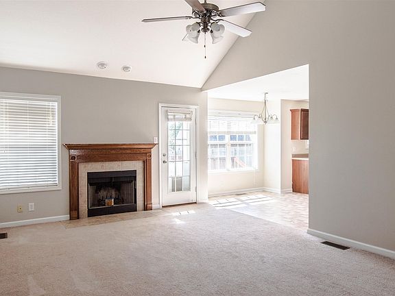 3rd image of 3144 Little Grove Ln