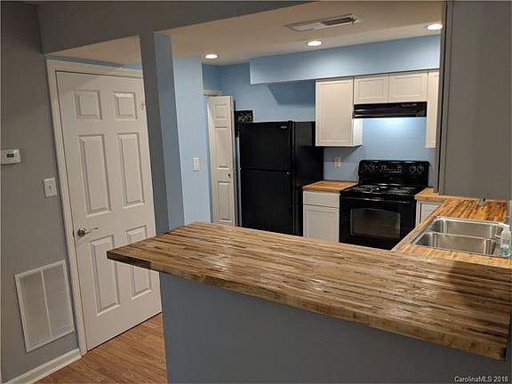 4th image of 7323 Winery Ln