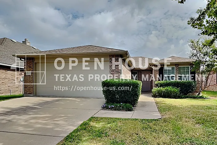 5620 Talons Crest Cir