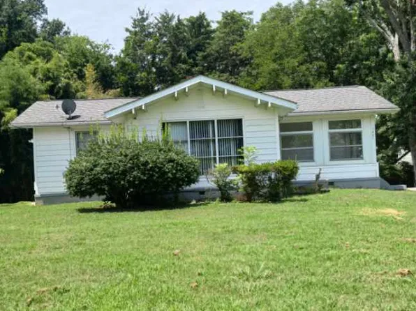 1421 Claiborne St, Danville, VA 24540