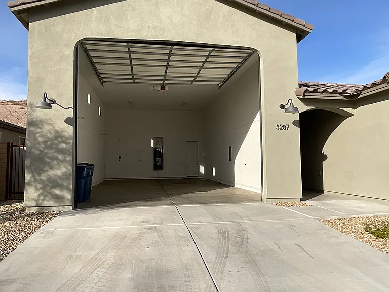 3287 Secret Pass Canyon Dr — Photo 2