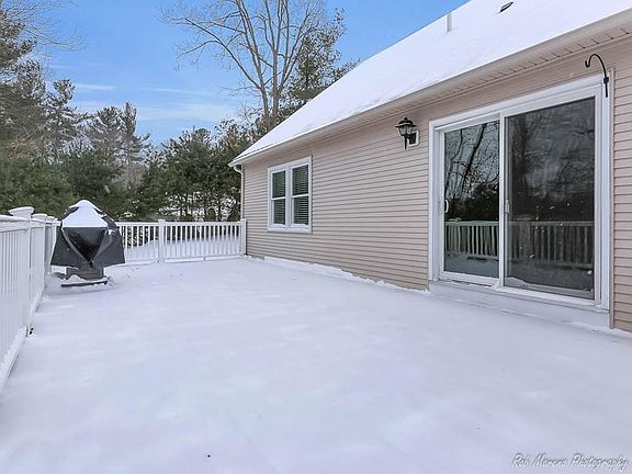 5th image of 73 Beechwood Dr