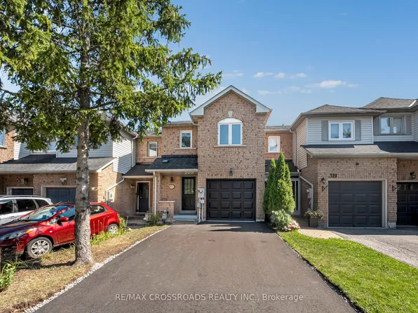 321 Sparrow Cir, Pickering, ON L1V 6Y3