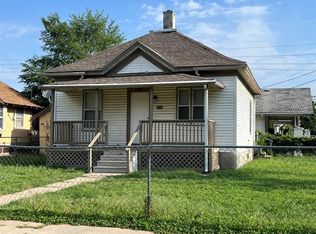 902 Park St, Salina, KS 67401