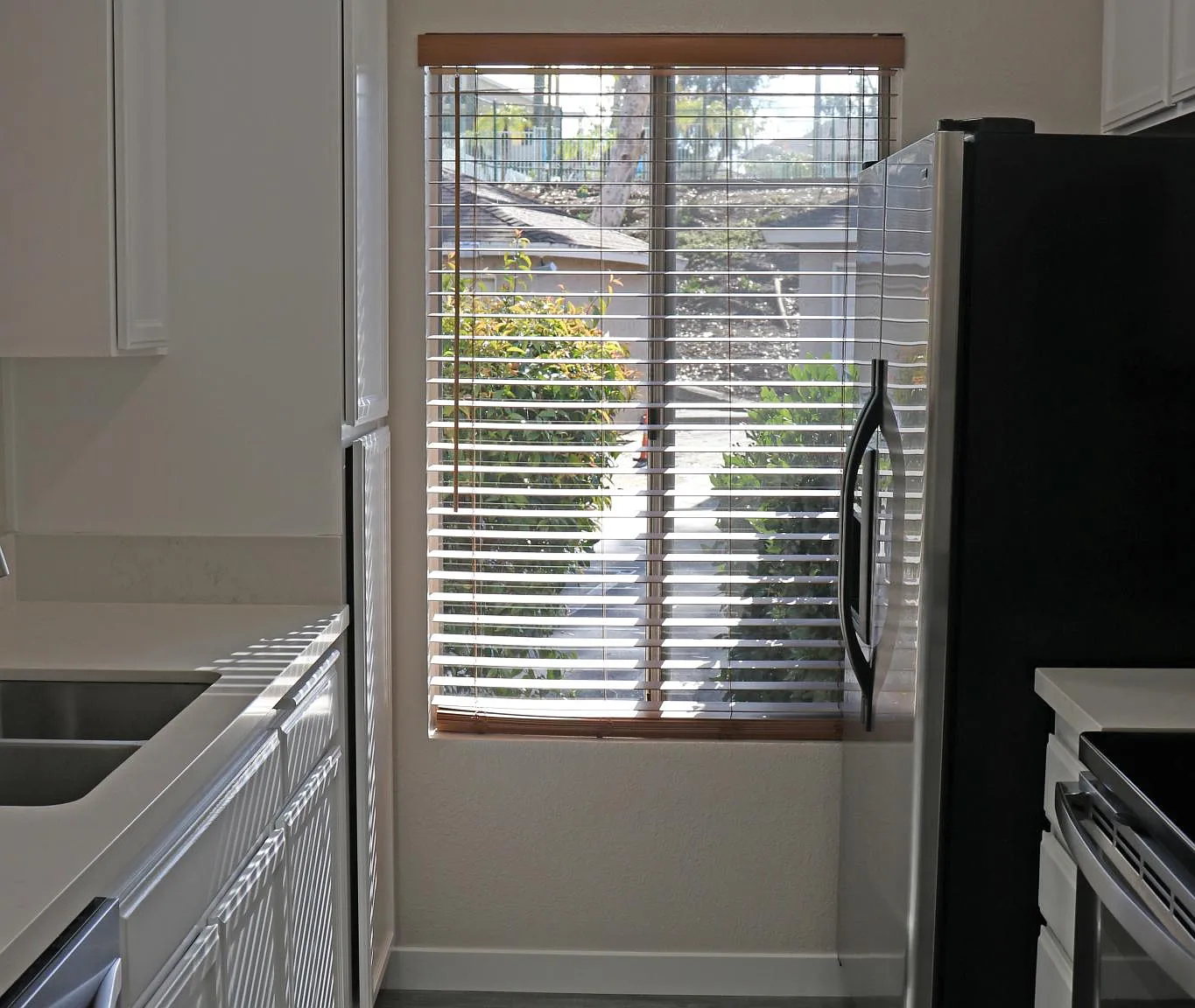 2 bed, 878 sqft, $2,700 — Photo 4