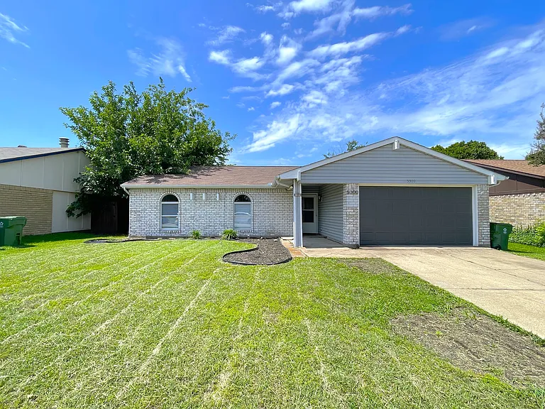 5300 Slay Dr — Photo 2