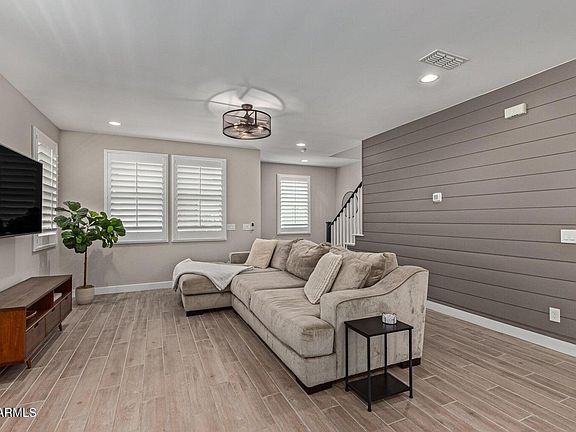 4th image of 4513 S Montana Drive