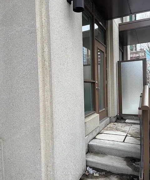 310 Tweedsmuir Ave #Townhouse 2 — Photo 8