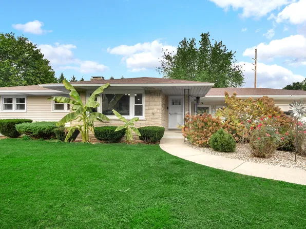 700 E 69th Ave, Merrillville, IN 46410