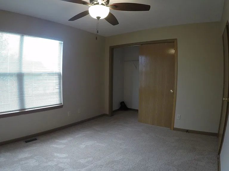 Crosspoint Apartments — Photo 40