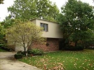 2910 Lewallen Pl, Decatur, IL 62521