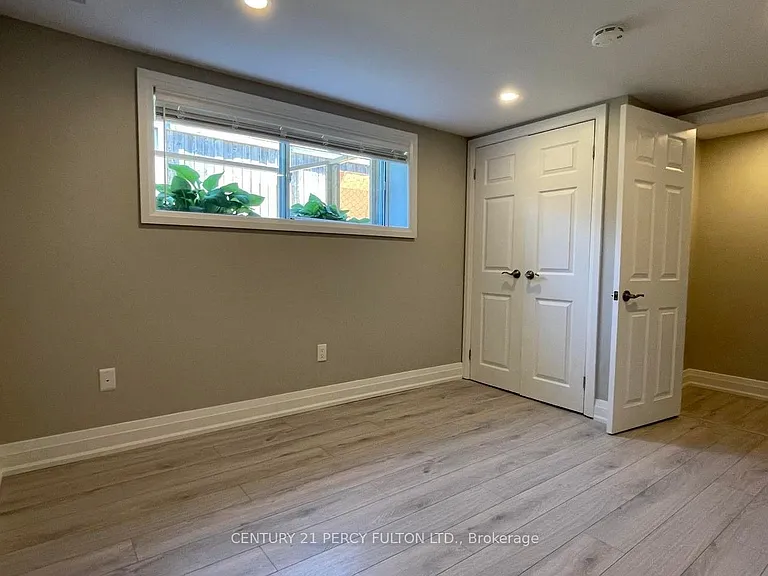 771 Krosno Blvd #BASEMENT — Photo 7