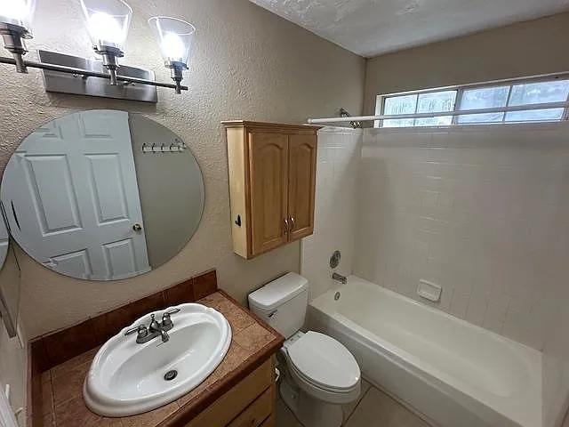 1719 Folkstone Rd — Photo 20