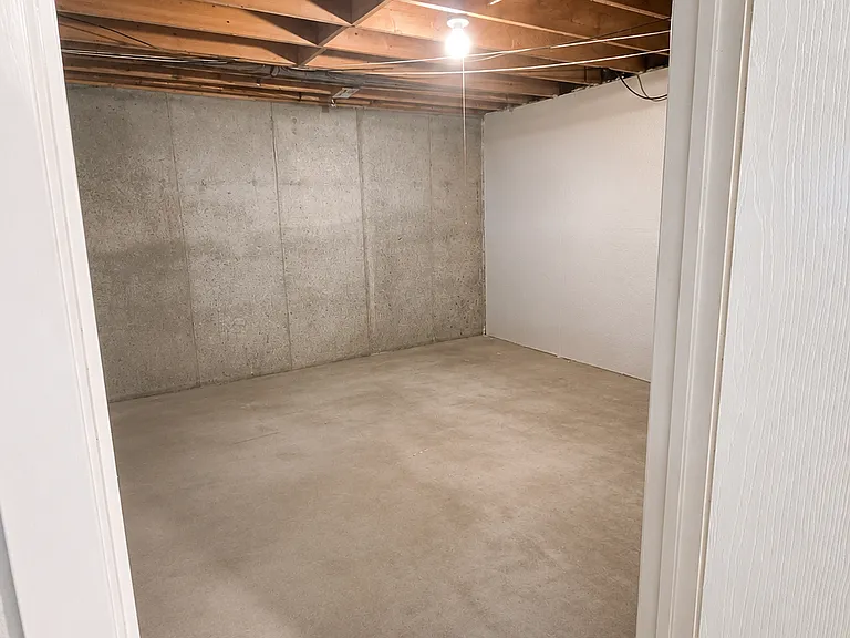 1532 N Maybelle Pl — Photo 11