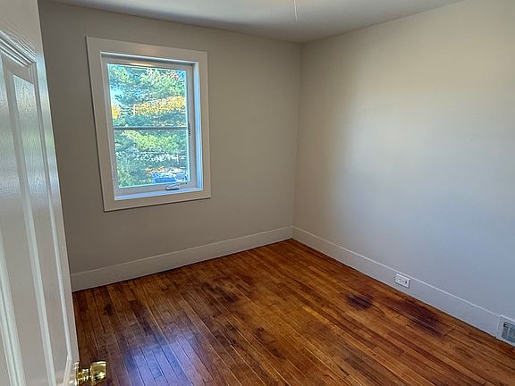 3rd image of 324 Main St Suite 2