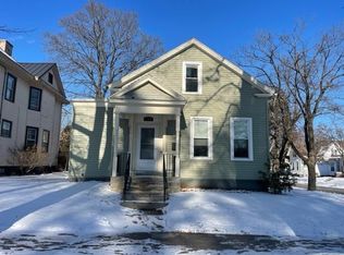 702 Saint Clair St, Manitowoc, WI 54220