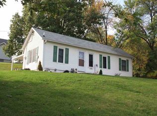315 N Ohio Ave, Oxford, IA 52322