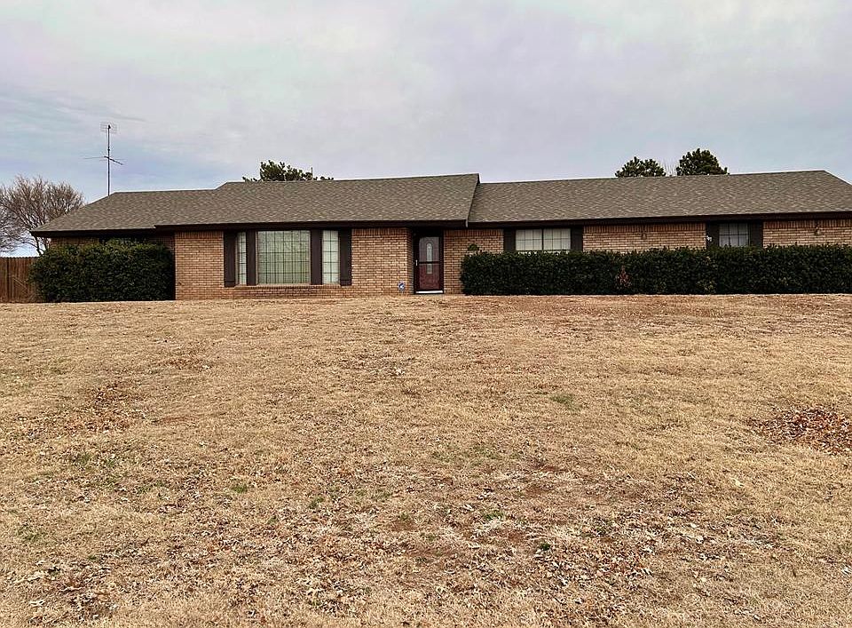 1st image of 707 N 2nd St