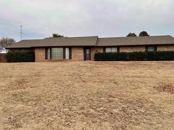 707 N 2nd St, Thomas, OK 73669