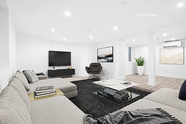 Sold by Christie's International Real Estate Group, LLC | media 18