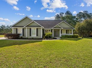 108 Lexington Ln, Kingsland, GA 31548