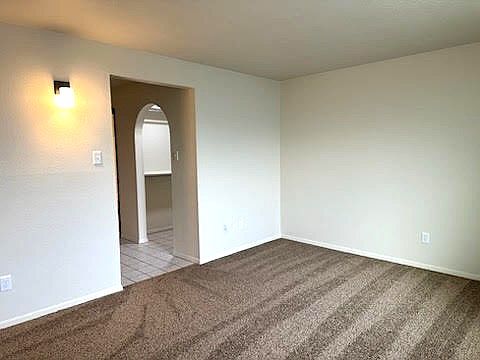 5th image of 1004 Ivydale Dr #A