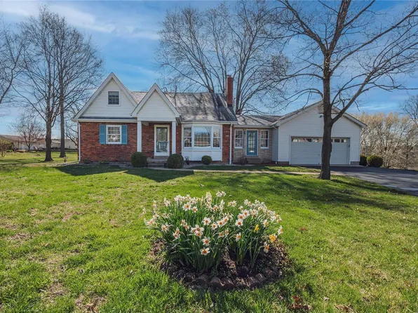 4722 Music Ln, Saint Louis, MO 63128