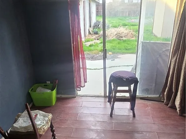 44627 Beech Ave, Lancaster, CA 93534