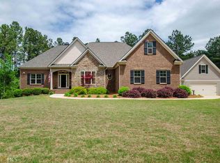 89 Fox Hall Xing E, Senoia, GA 30276