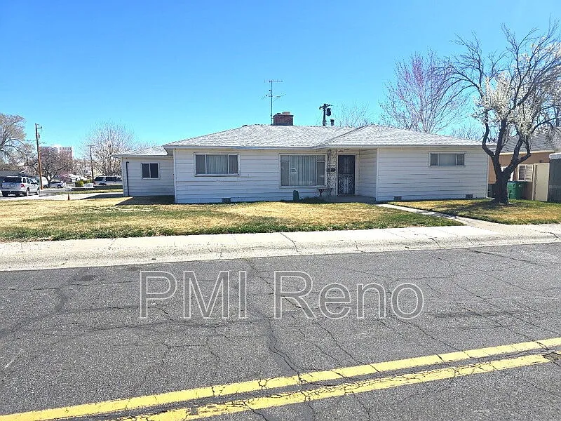 700 Wilkinson Ave photo 1