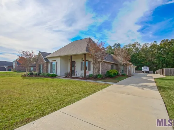 27777 Lakeview Dr, Walker, LA 70785