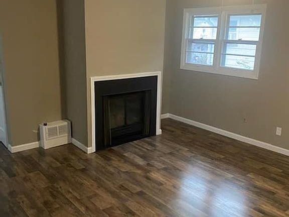 4th image of 2560 Acorn Dr
