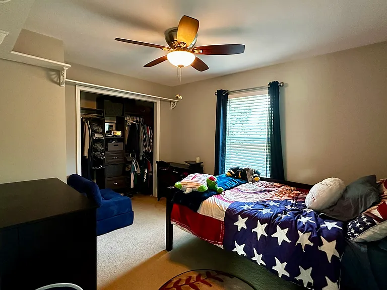 2nd bedroom
