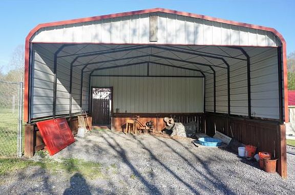 5th image of 179 Brooklawn Dr