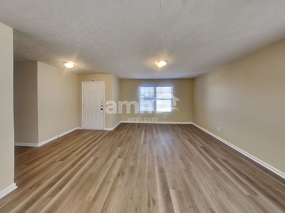 4th image of 5527 Middlebury Dr