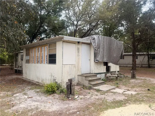 8418 W Aeroview Ln, Crystal River, FL 34429