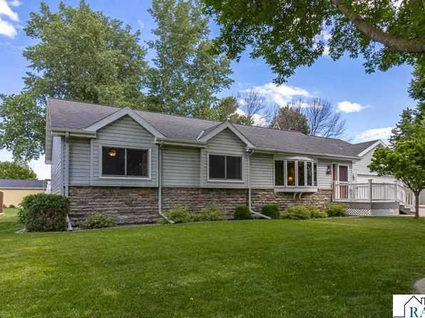 109 Creative Ct, Mankato, MN 56001