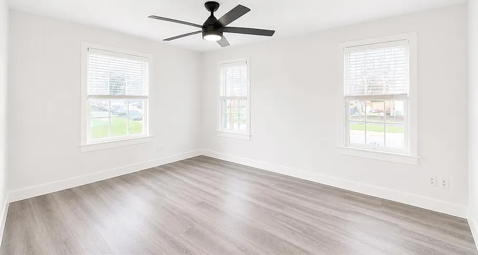5 bed, 1600 sqft, $8,995 — Photo 4