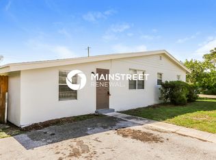 1116 S 14th Ct, Lantana, FL 33462