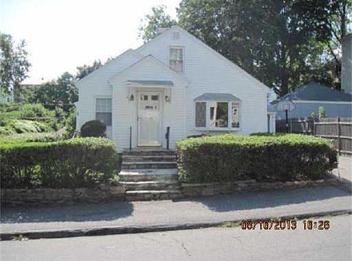 2nd image of 114 Ingleside Ave