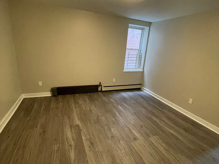 742 N. Negley Ave — Photo 5