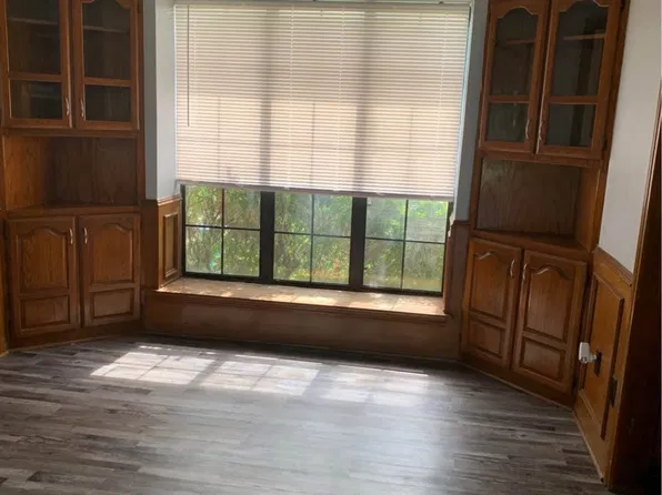 309 Creekside Dr, Ferris, TX 75125