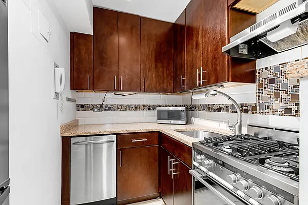 Sold by Compass | media 11