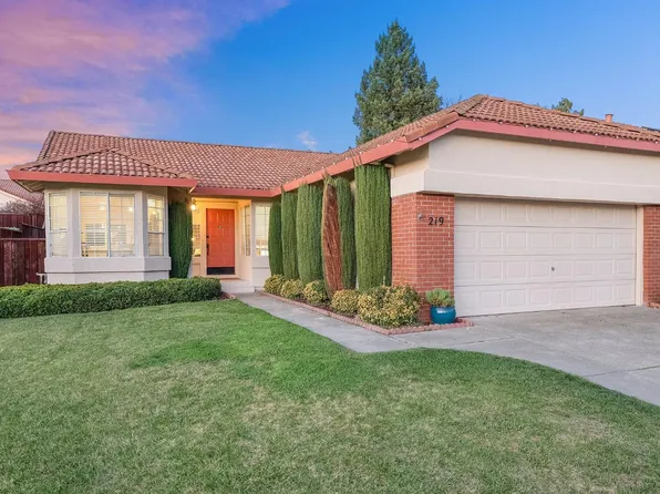219 Cayetano Drive, Windsor, CA 95492