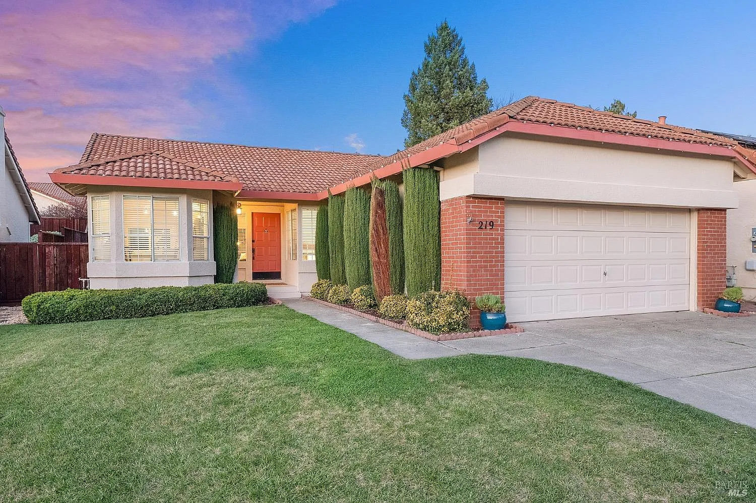 219 Cayetano Drive photo 1