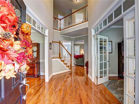 3rd image of 16731 Cabretta Ct
