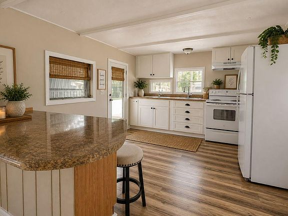 3rd image of 4324 Mailbox Ave #127