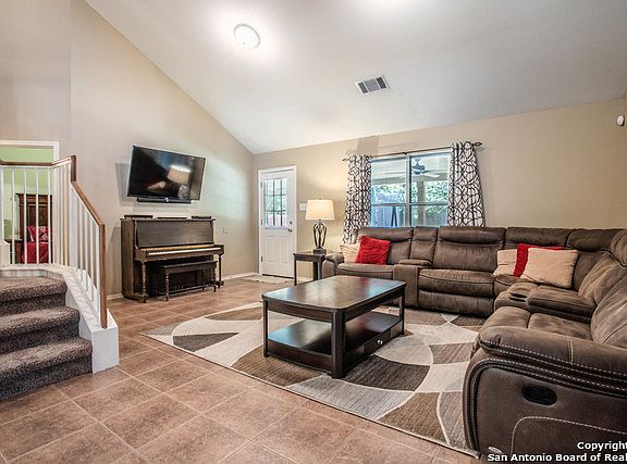 5th image of 9739 Girth Ln