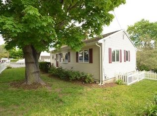 33 Peddock Rd, Weymouth, MA 02191