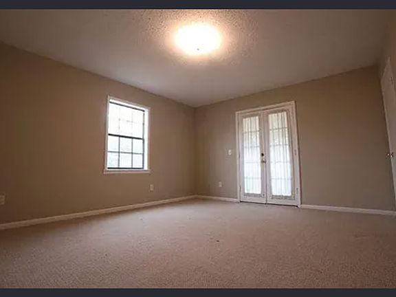 5th image of 106 Womack St #1